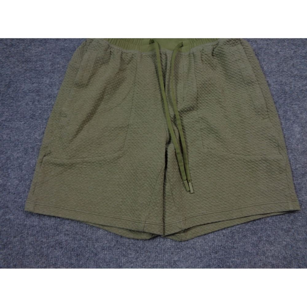 Lululemon Shorts Mens S Green At Ease 7 in Inseam Unlined - Picture 3 of 9